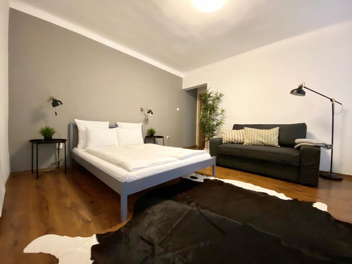 Budget Apartment By Hi5- Karoly 16 Budapest Eksteriør bilde