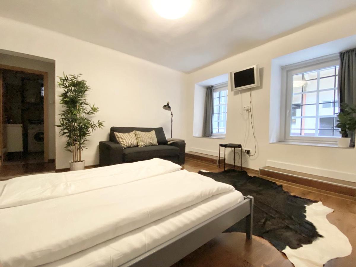 Budget Apartment By Hi5- Karoly 16 Budapest Eksteriør bilde